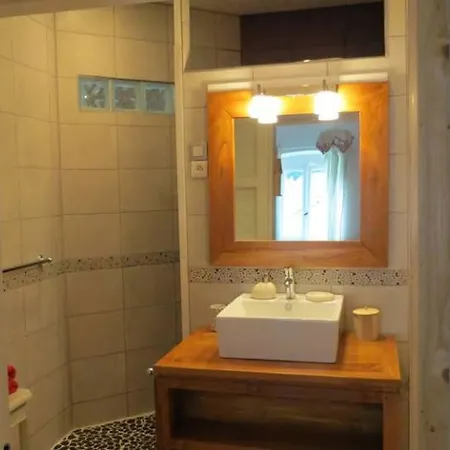 Semesterbostad Maison Sous Les Etoiles *